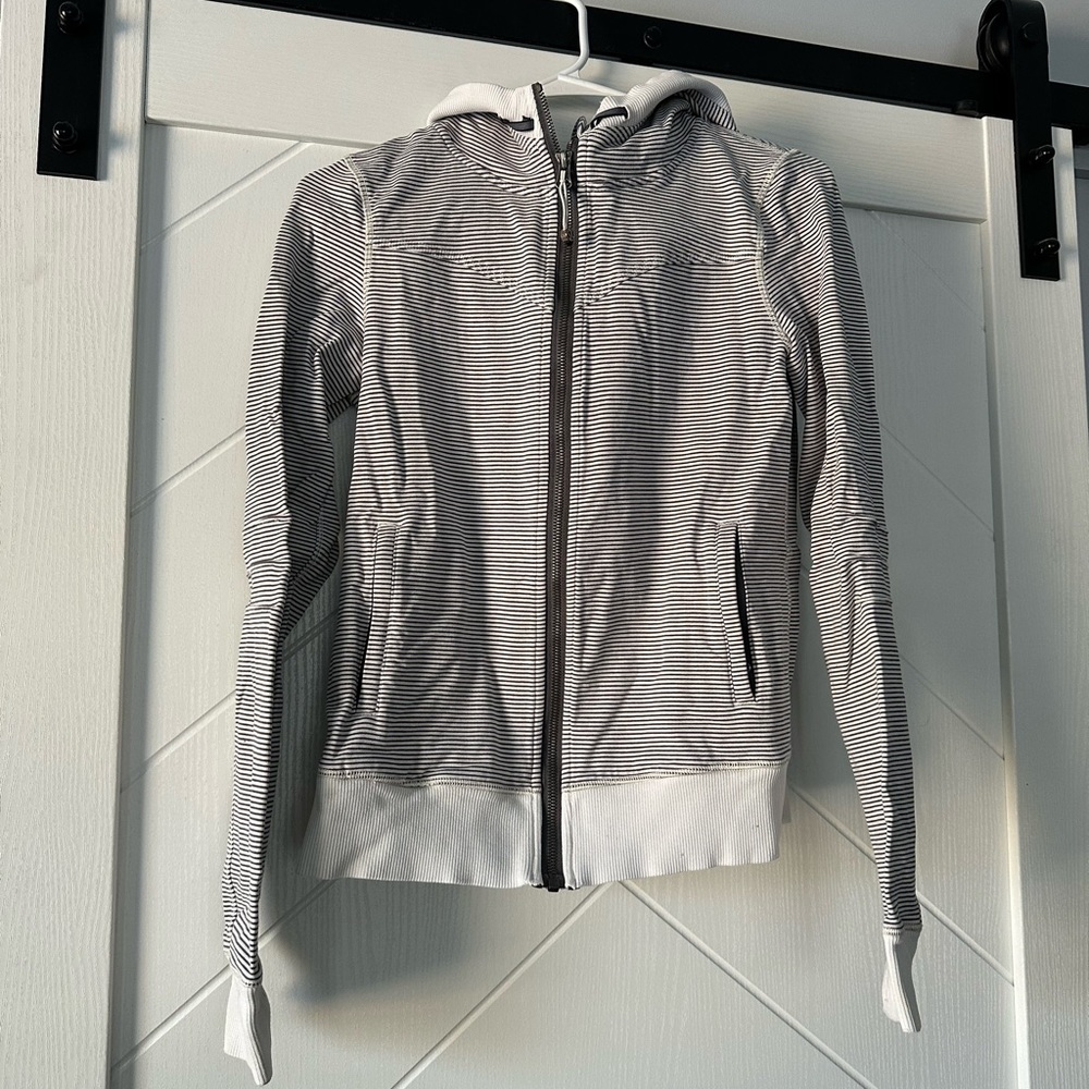 Stripes Lulu lemon jacket